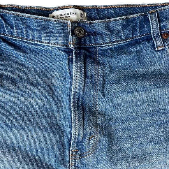 Abercrombie & Fitch Women’s The Mom Short High Rise Denim Size 35/20 - Picture 2 of 7